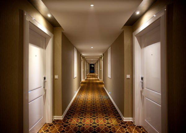 LEDVANCE SPOT FIRE RATED 8W 930 PS DIM IP65 WT