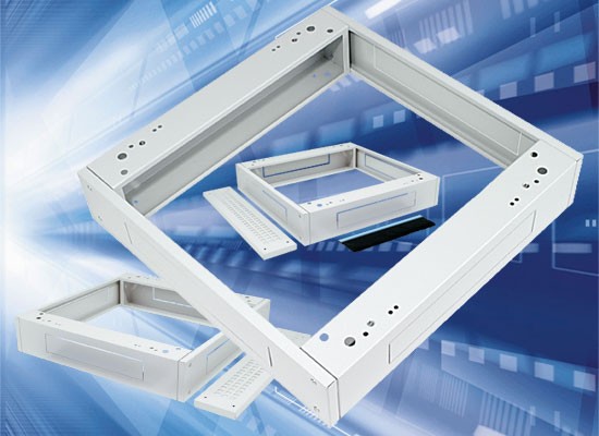 Triton 19"Schrank,zbh. Sockel, B600xT 600, Lichtgrau,