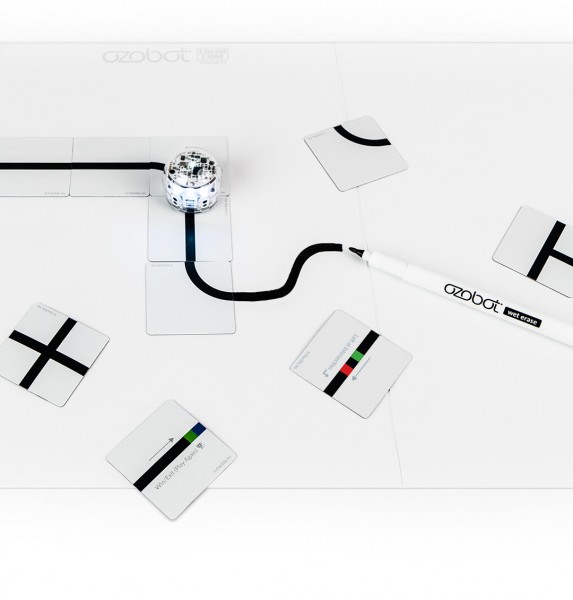 Ozobot MINT Basis Set Magnetische Farbcode Kacheln "Color Code Magnets Base Kit"